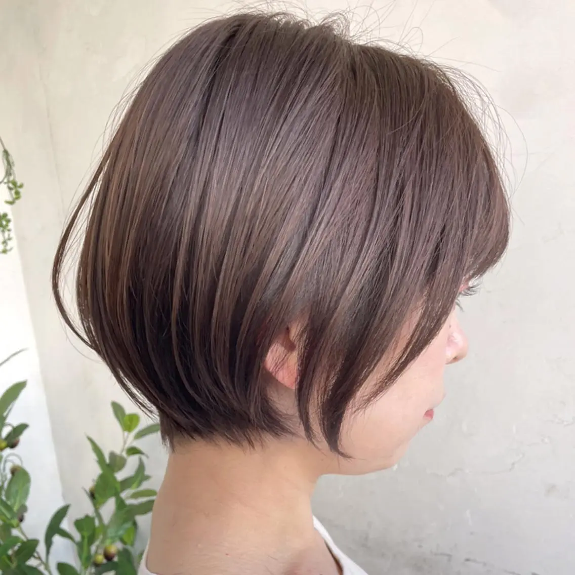 ショート カラー ショートボブ ハンサムショート 丸みショート デザインカラー ハイライトカラー 京都大人女性ショート 徒歩1分/秋山のヘアスタイル