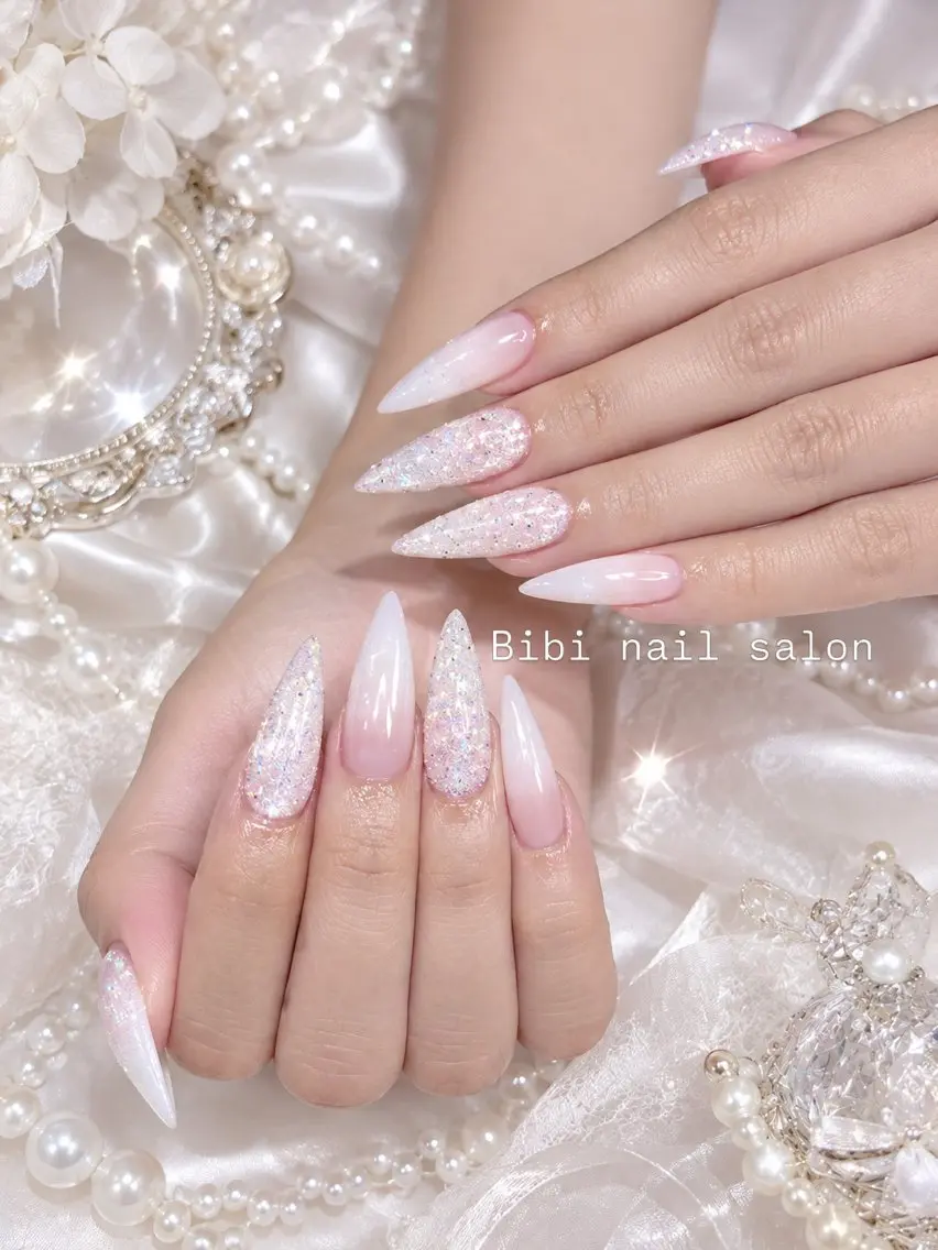 セミロング フットネイル Bibi nail Osakaのネイルデザイン