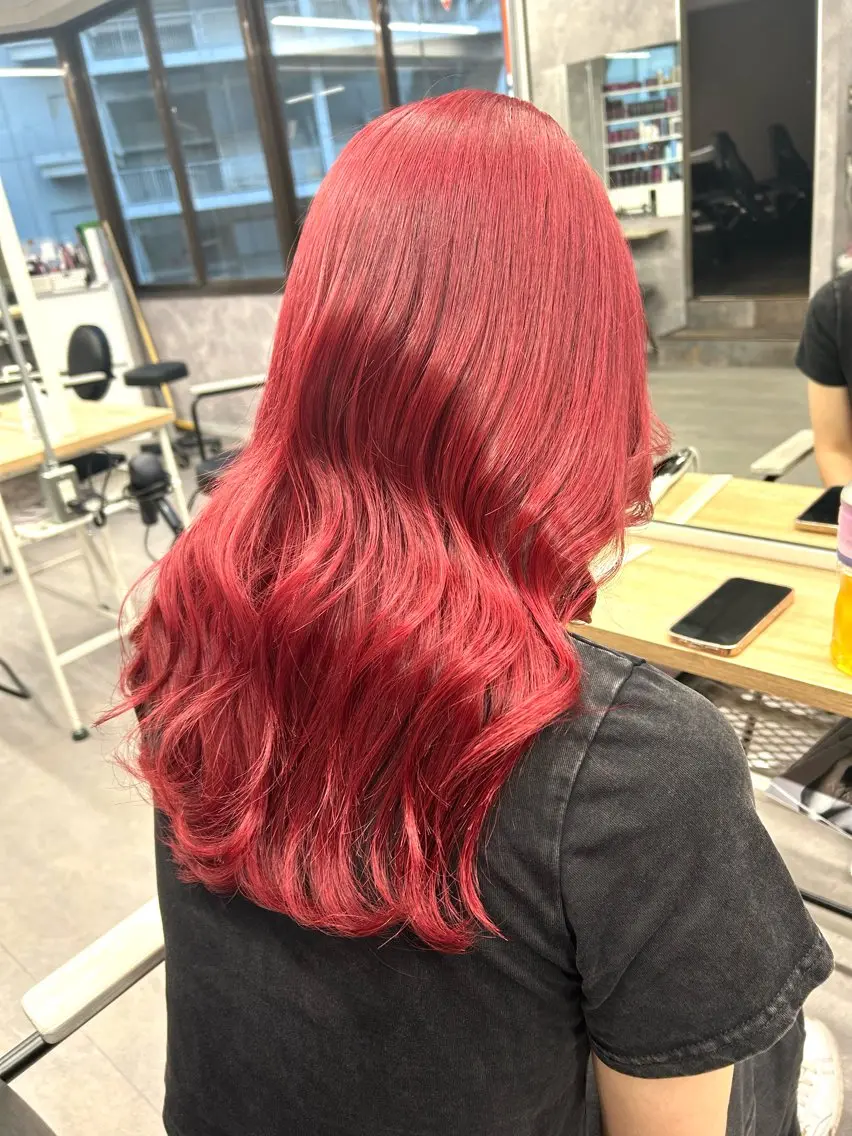 セミロング ワンズリー中明度 店舗公式のヘアスタイル