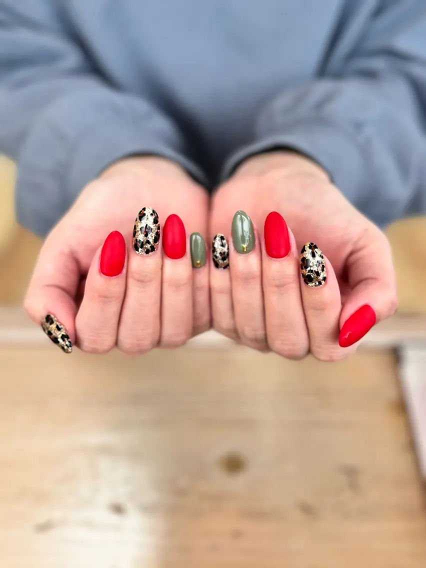 ネイル Nail Salon Suri Suriのネイルデザイン