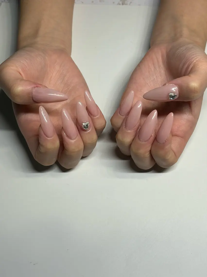 オフ無しスカルプ1センチ​〜​2センチまでの長さだし10本コース💅ワンカラー、ラメグラの写真