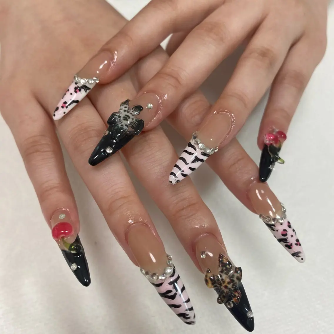 ネイル ハンドネイル haku. kanaのネイルデザイン
