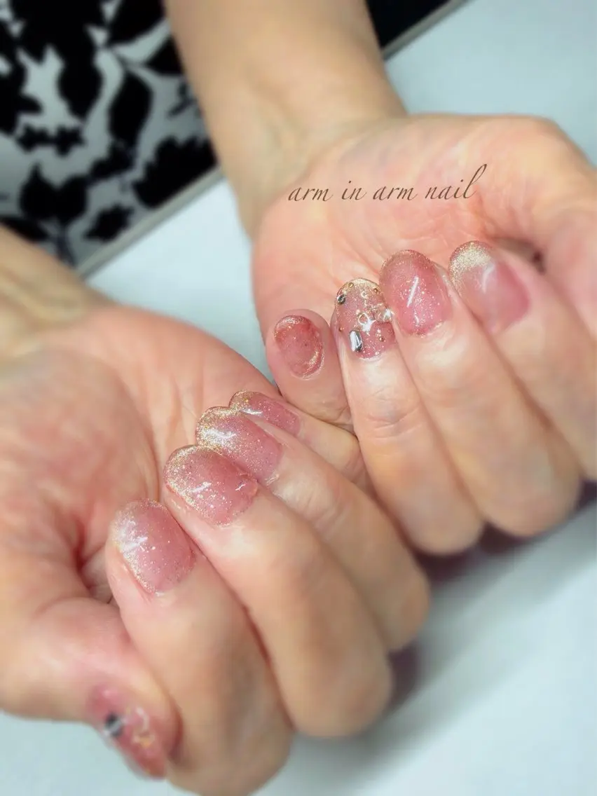ネイル arm in arm ︎✿Yamamotoのマツエク・マツパデザイン