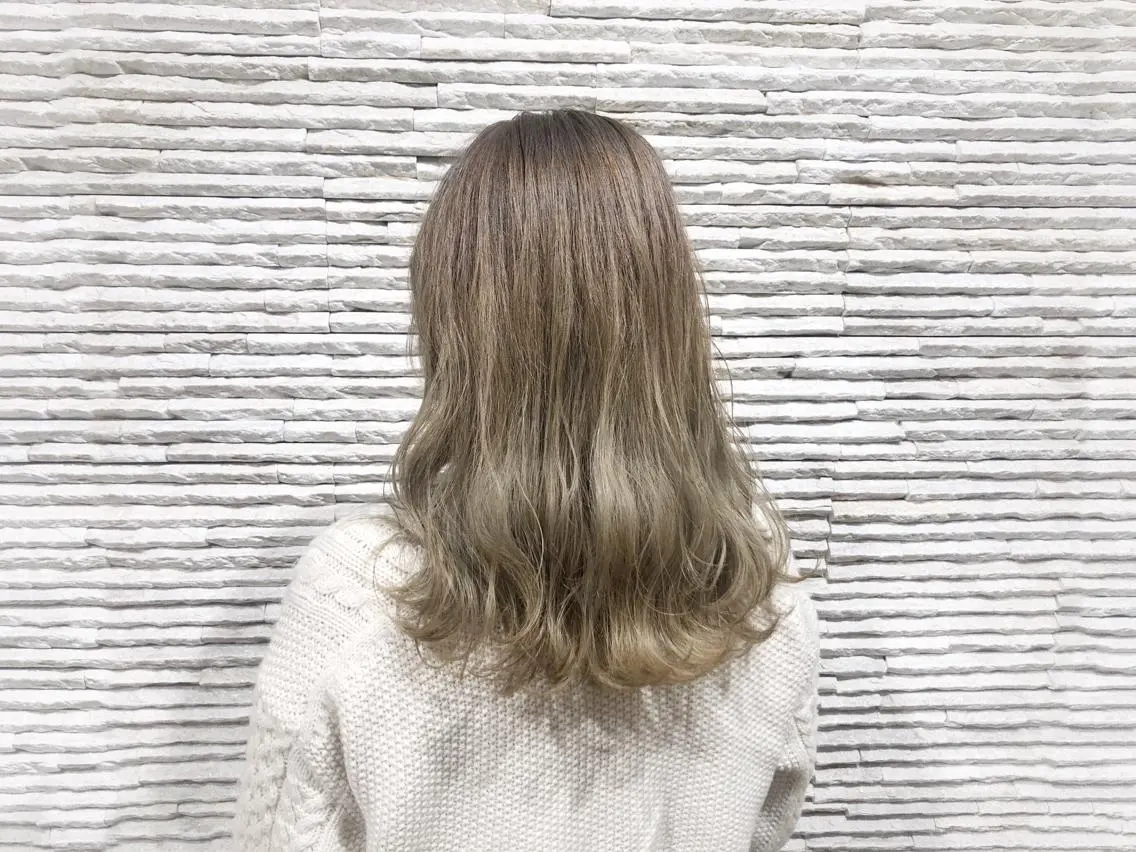セミロング カラー ヘアカラー 嶋田 ゆきのヘアスタイル