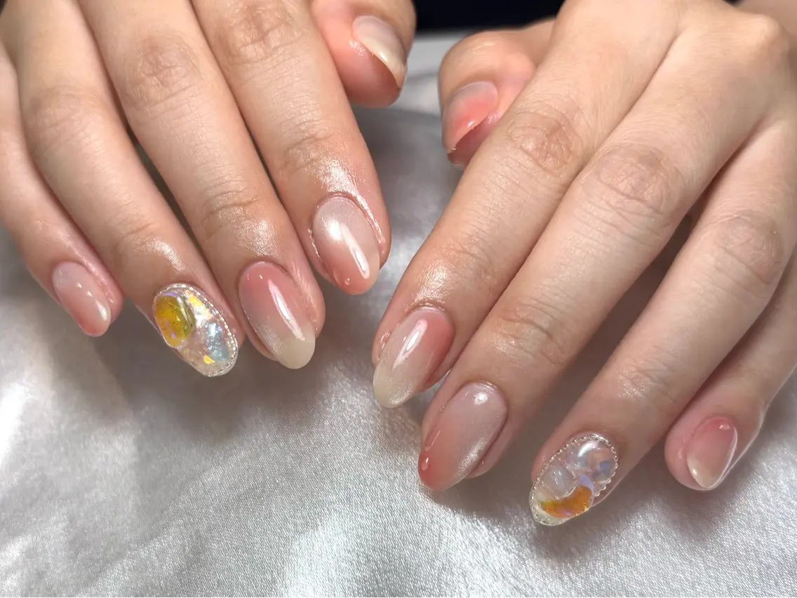 ミディアム ハンドネイル Nailsalon Puttiのネイルデザイン