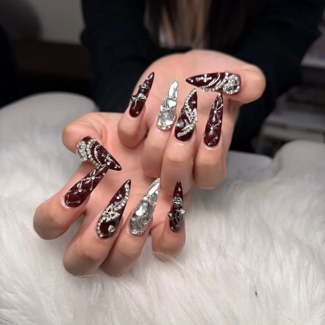 ネイル オーロラネイル フットネイル フレンチネイル ジェルネイル ガラスフレンチ ハンドネイル KITTY nailsのネイルデザイン