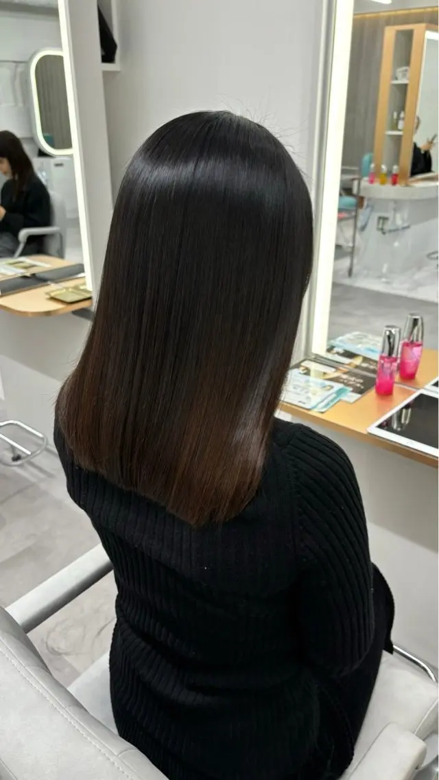 ミディアム トリートメント 岡本 愛梨のヘアスタイル