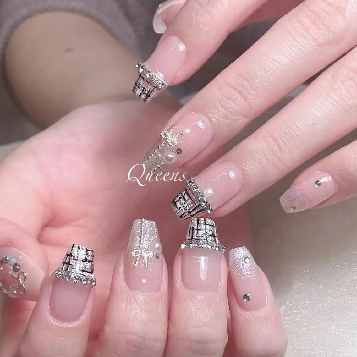 ネイル ハンドネイル Queens 榊 まおのネイルデザイン
