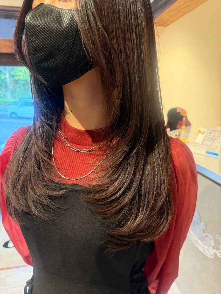 新規の方限定✨️カット+カラー＋艶★★★ Tr✂️ ￥12100⇒￥9900の写真