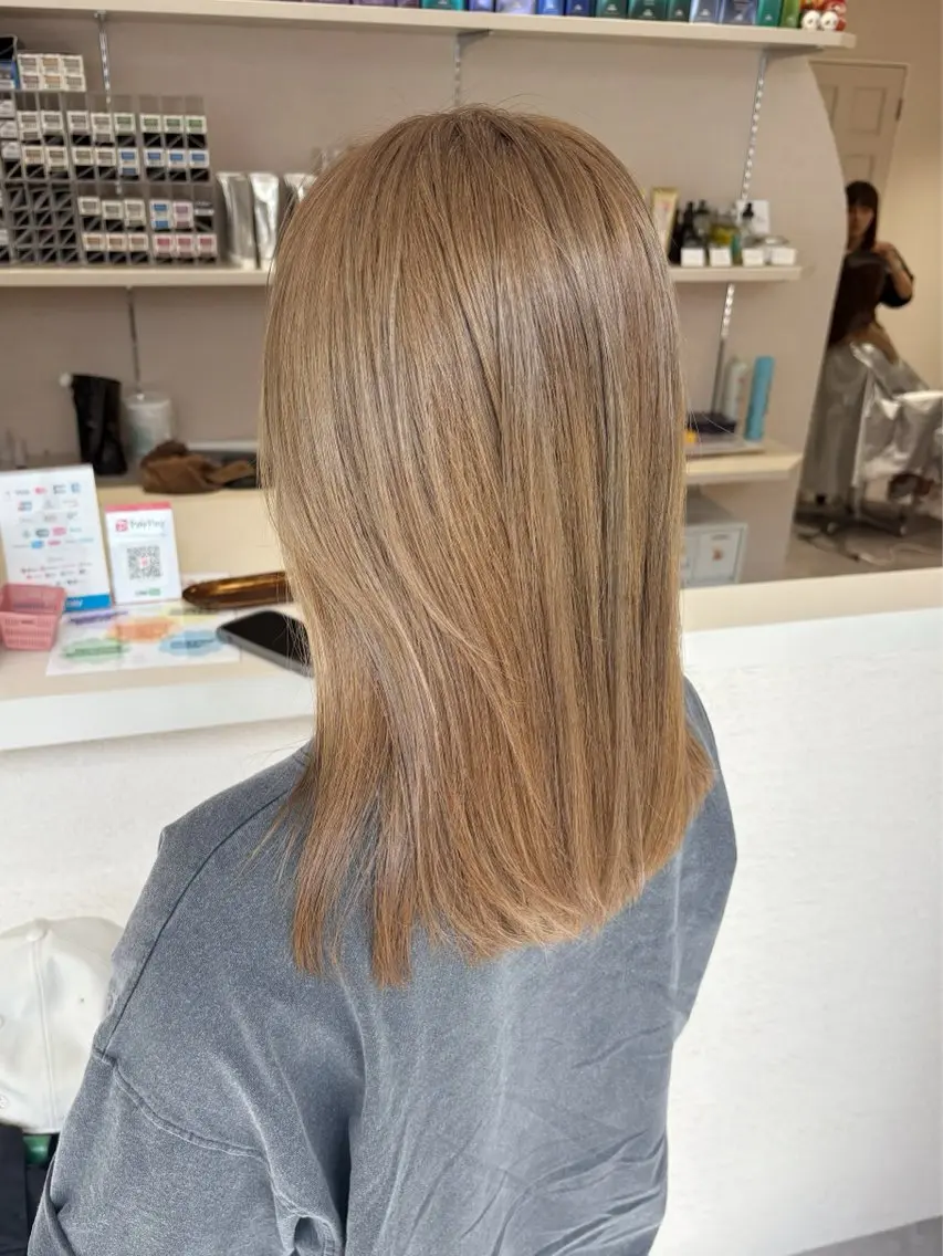 ミディアム カラー ブリーチ カット ヘアカラー トリートメント メンズパーマ特化🔥 ツイスパ/シャドウのヘアスタイル