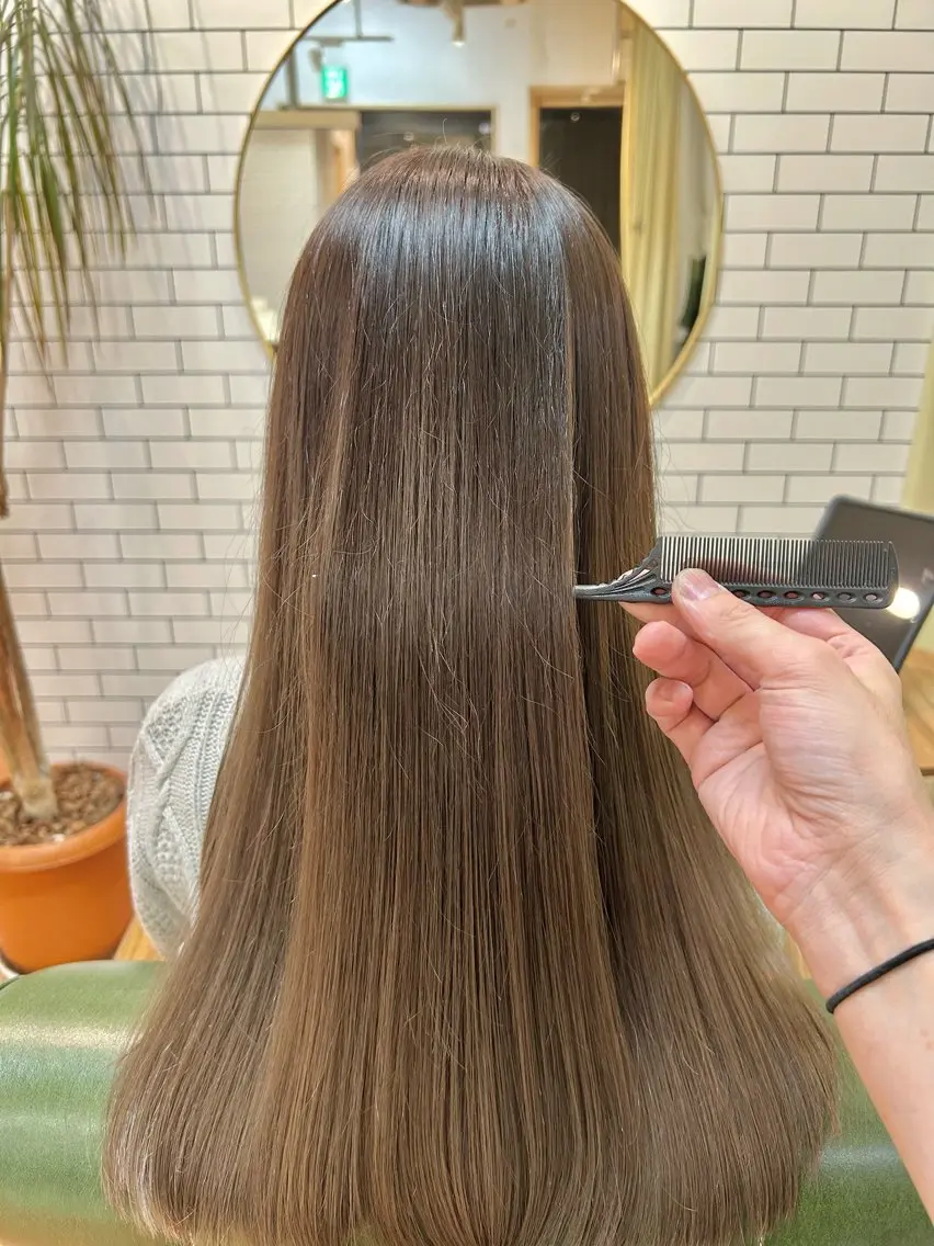 ロング カラー ヘアカラー トリートメント 石井 佑樹のヘアスタイル