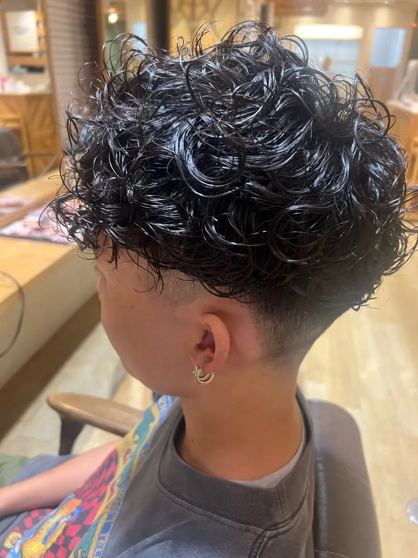 ショート パーマ メンズ スペインカール カット パーマ 新宿メンズ人気No1 仙頭 由範のヘアスタイル