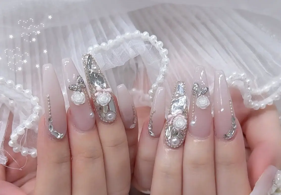 ネイル ハンドネイル Luvia Ginzaのネイルデザイン