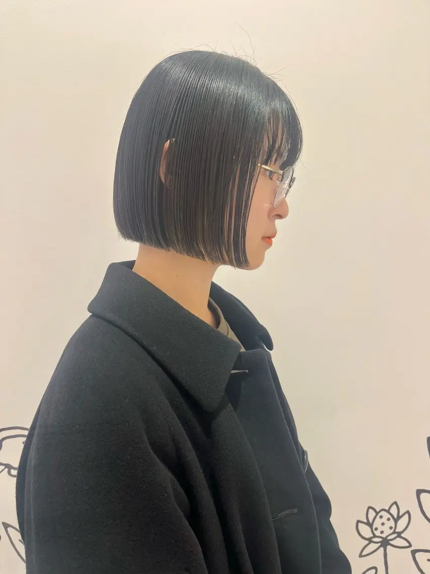 ショート カラー ヘアアレンジ 切りっぱなしボブ ボブ カット ヘアカラー トリートメント ヘアセット 🌷ボブ/髪質改善 ストレートのヘアスタイル