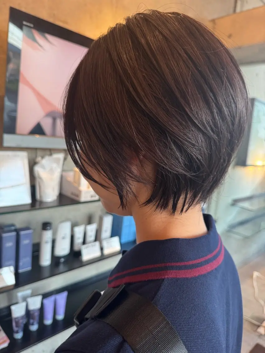 ショート ラピスキーズ 寺本のヘアスタイル
