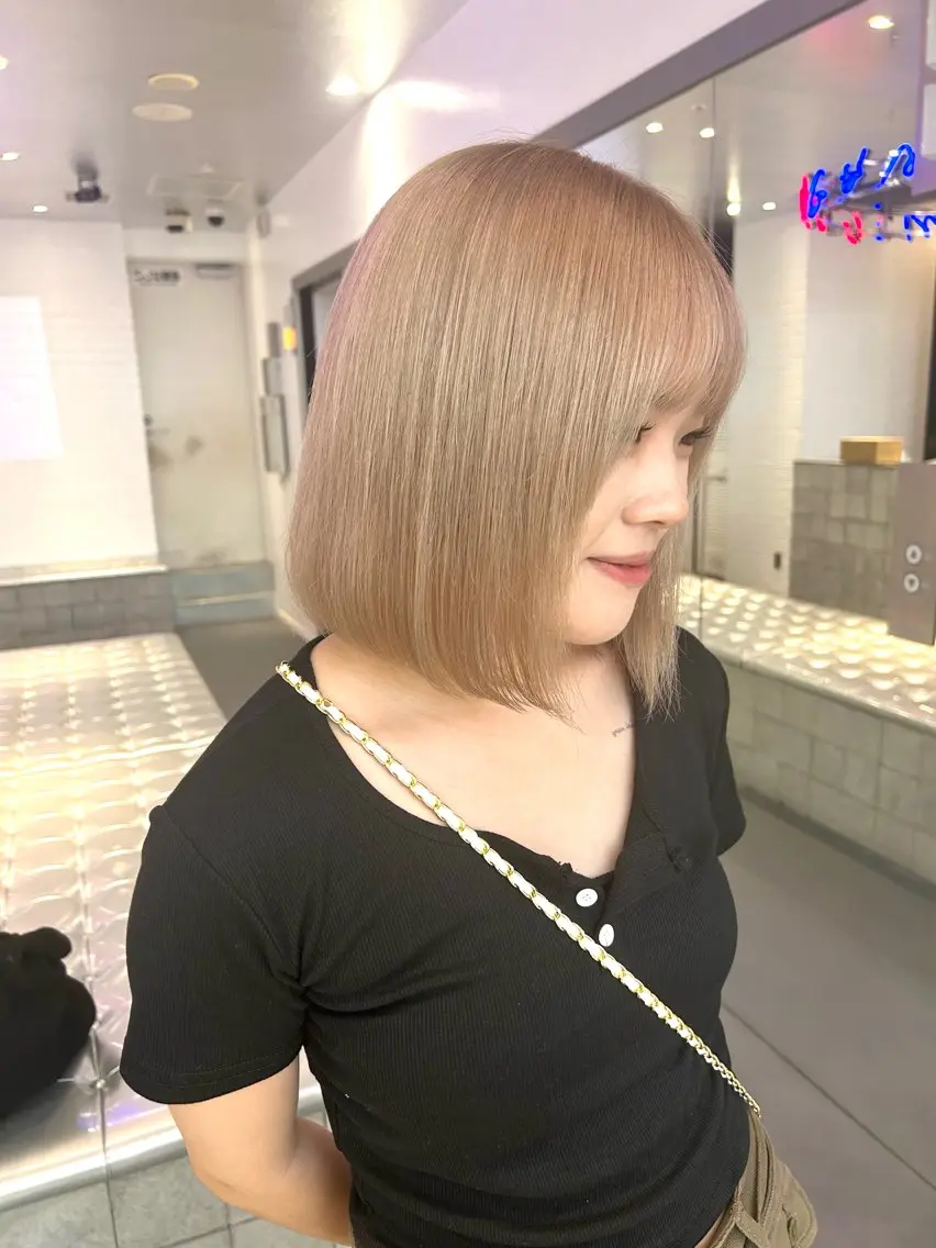 ミディアム カラー ベージュカラー 🤍垢抜け♡透明感 カラーmoeka🤍のヘアスタイル