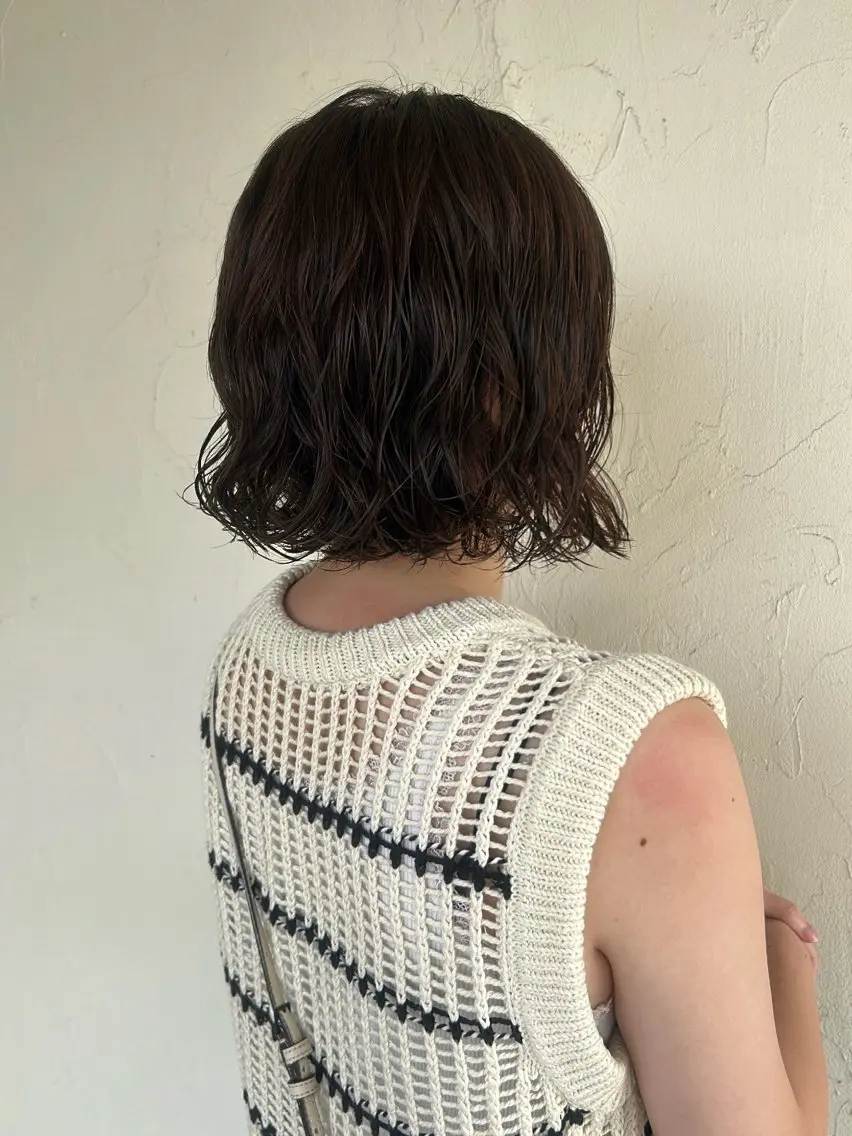 ショート パーマ ルプラボウ  藤原 千紗のヘアスタイル