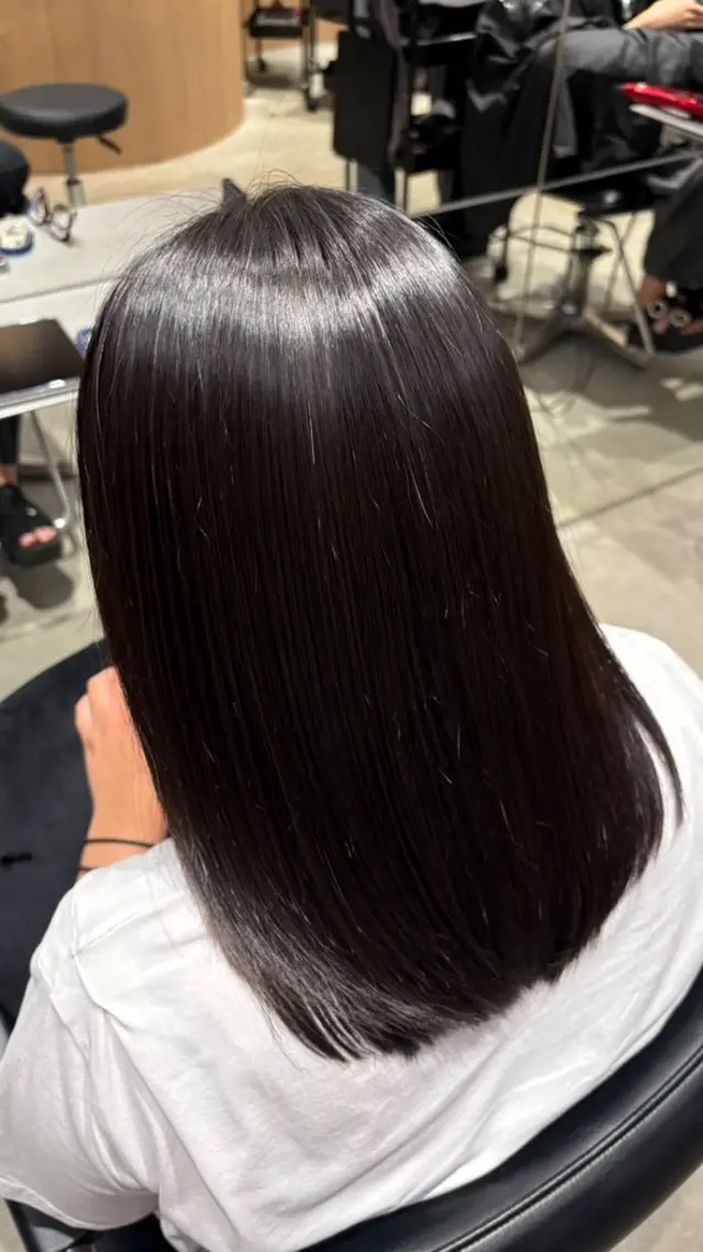 ミディアム 縮毛矯正 🫧透明感カラー🫧 koharuのヘアスタイル