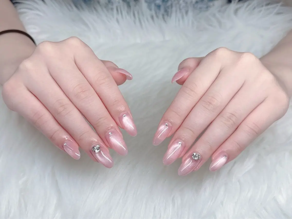 ショート 韓国風ヘア ハンドネイル GOHOUBI Nail 心斎橋店のネイルデザイン