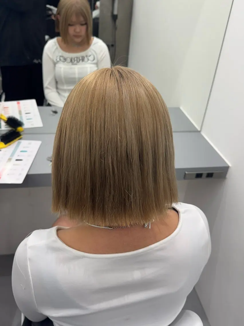 ショート カラー ヘアアレンジ 渋谷のブリーチカラー シェフ🧑‍🍳蓮のヘアスタイル