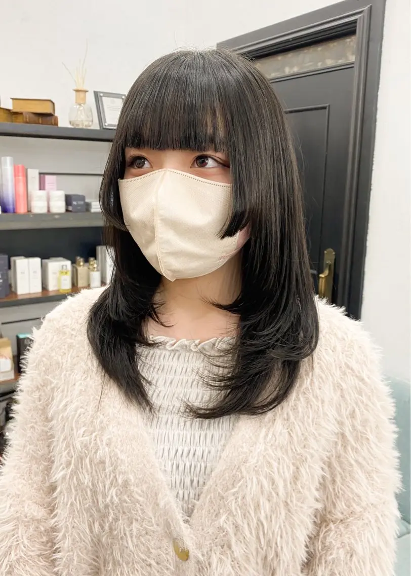 セミロング カラー 姫カット レイヤーカット カット ヘアカラー トリートメント tomomi /レイヤーカットのヘアスタイル