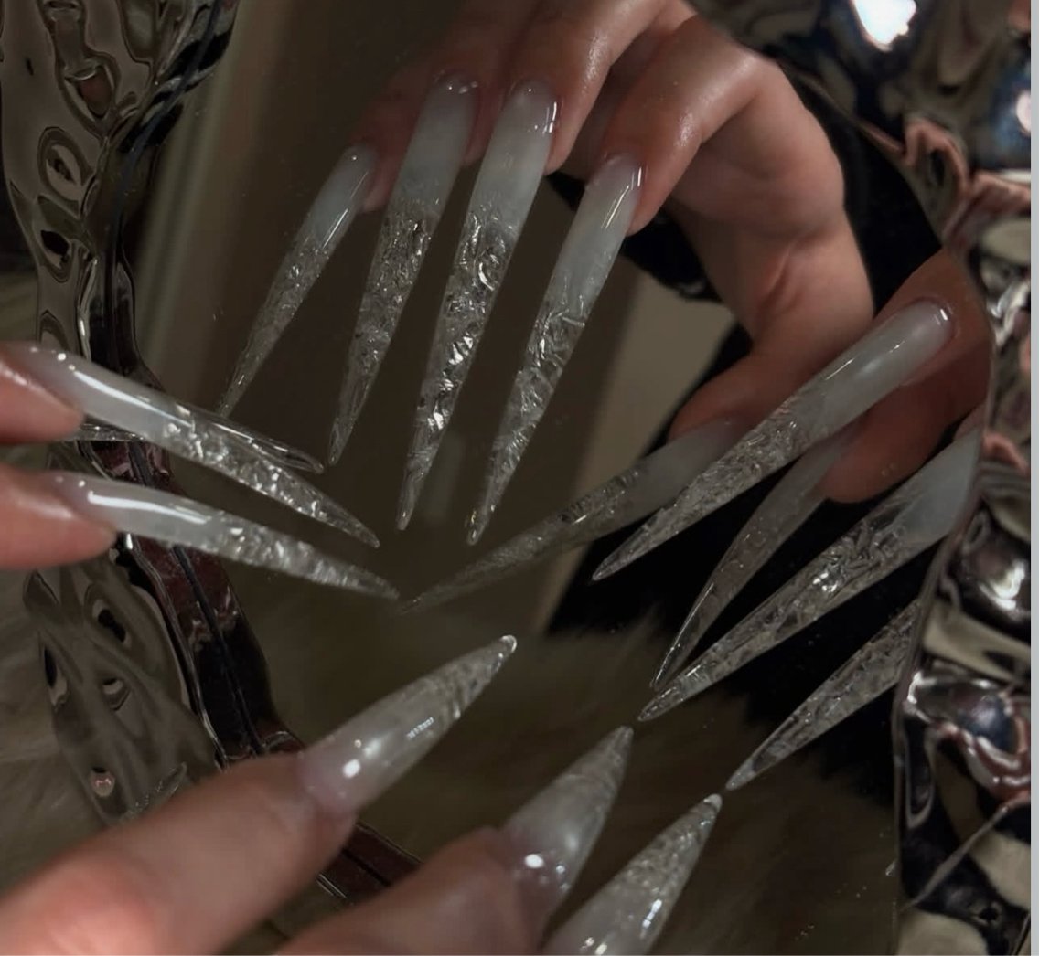 ネイル ロングネイル 持ち込み NiJi Nailsのネイルデザイン
