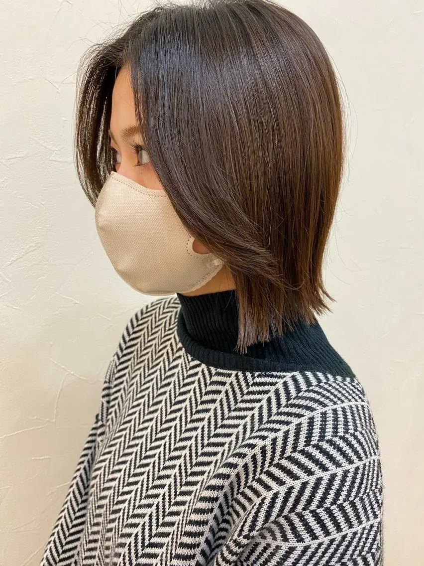 ミディアム ボブ くびれヘア カット ヘアカラー 三瓶 智広のヘアスタイル