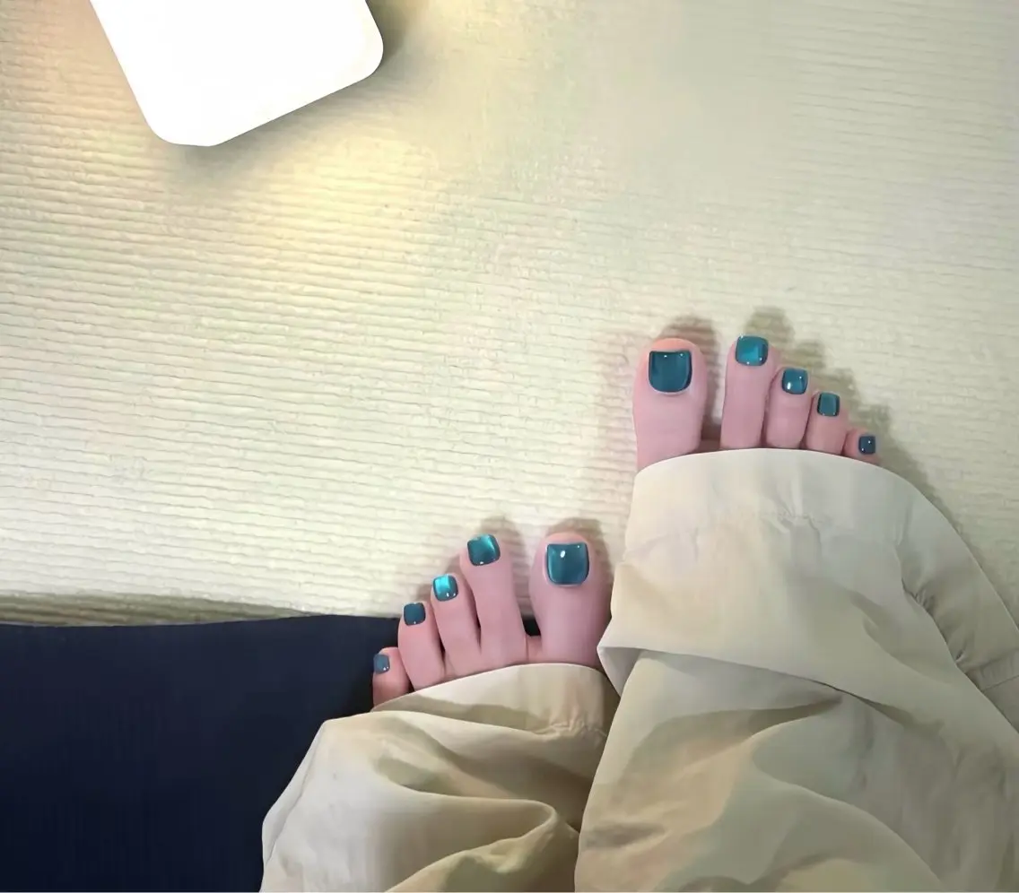 フット　ワンカラー&マグネットネイル6980➡️2980の写真