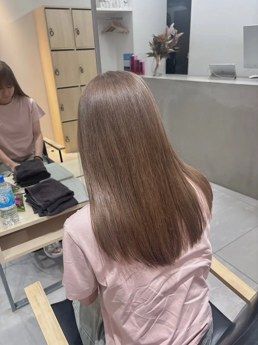 セミロング カラー ヘアアレンジ ヘアカラー トリートメント ベージュ/グレージュ 🧸あやか/表参道のヘアスタイル