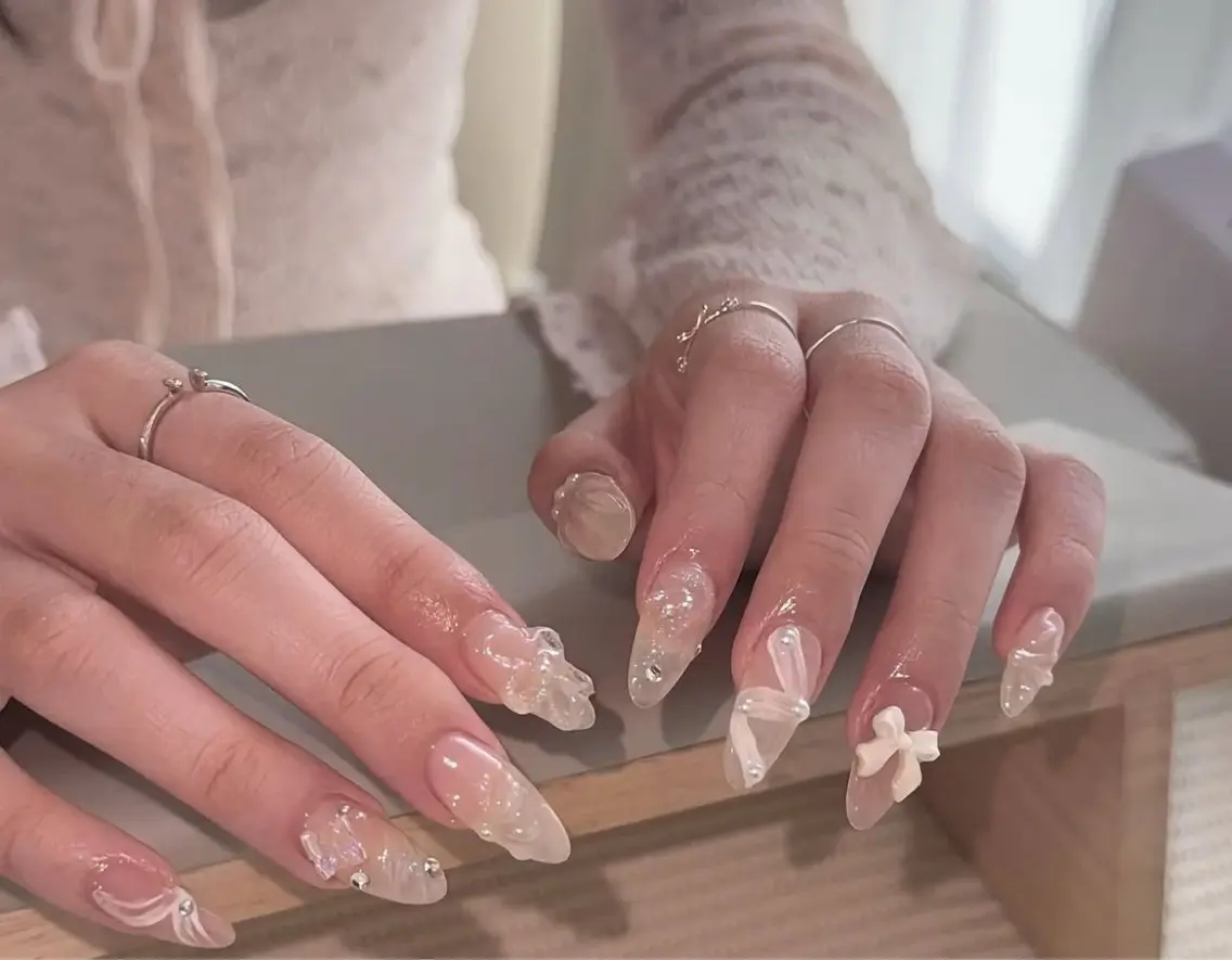 ネイル アートネイル フラワーネイル フレンチネイル ジェルネイル グラデーション ハンドネイル Ryu Nail NekoChanのネイルデザイン