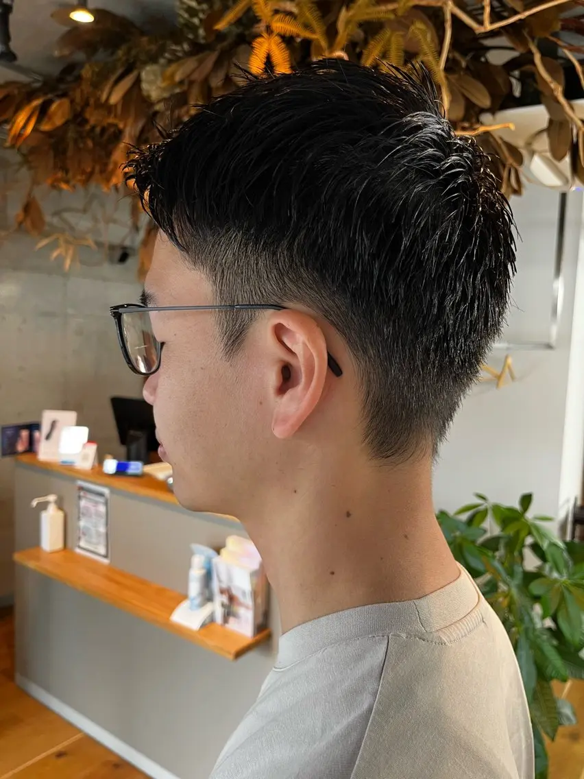 メンズ スパイキーショート SHIINA 香椎宮前店のヘアスタイル