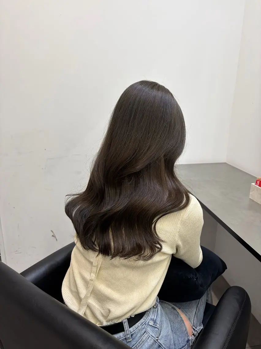 ロング カラー ヘアカラー トリートメント Core　山下 このはのヘアスタイル