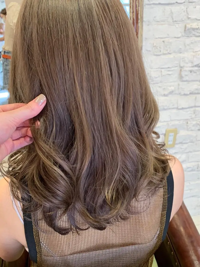 【平日限定】💎似合わせ小顔カット＋プレミアム艶カラー💎の写真
