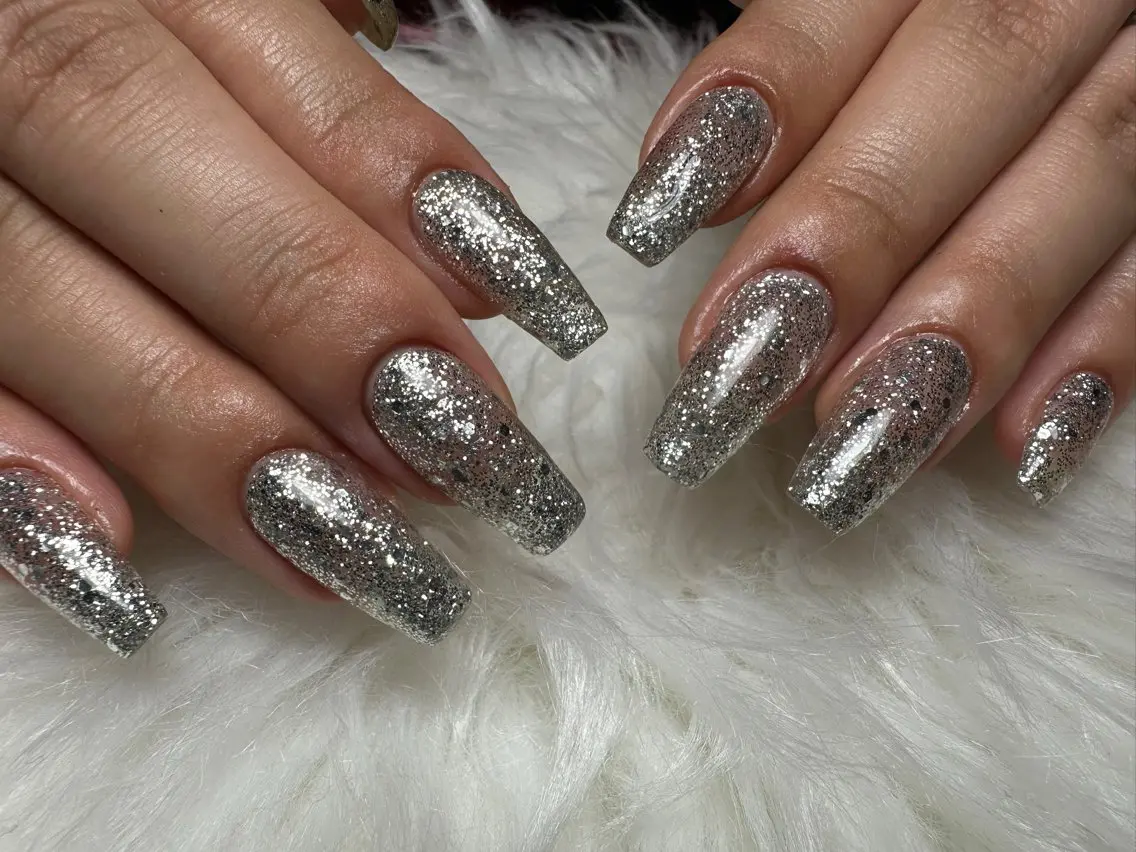 ネイル ラメ(グリッター) シルバー nail salon 凪のネイルデザイン