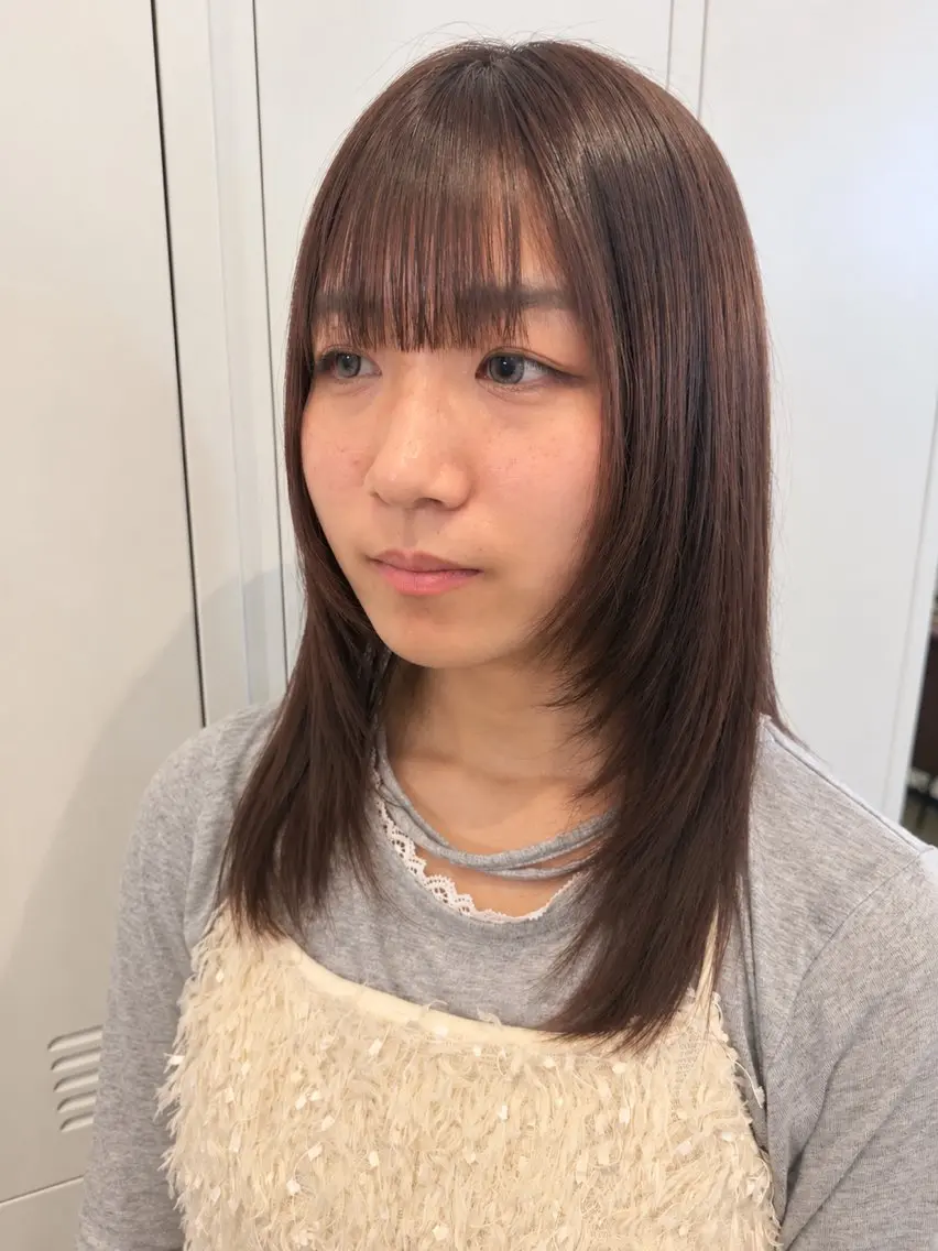 ミディアム 顔まわりレイヤー レイヤーカット カット トリートメント 清野 海真のヘアスタイル