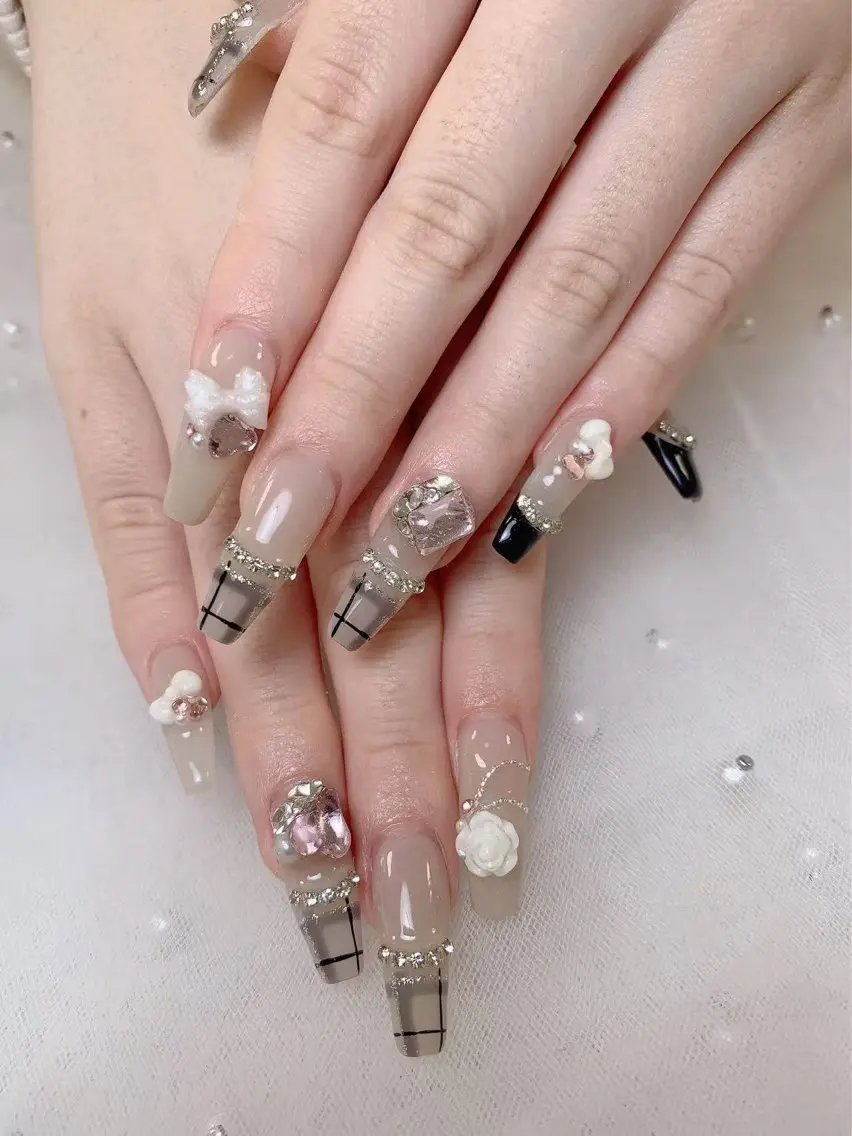 ネイル 持ち込み ネイルチップ Amina nail salonのネイルデザイン