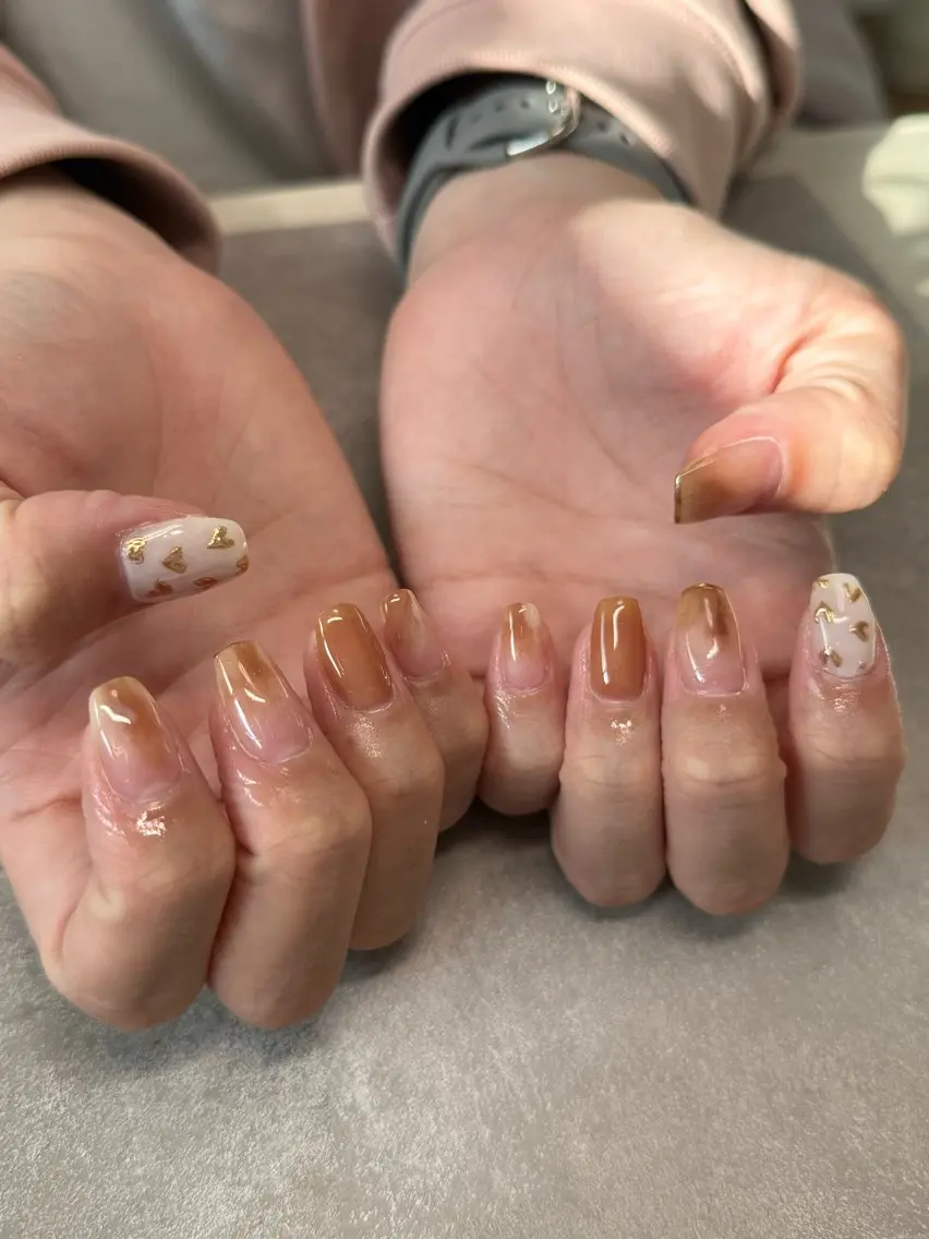 ネイル ジェルネイル ハート ニュアンスネイル パラジェル スクエアネイル nailroom amyのネイルデザイン