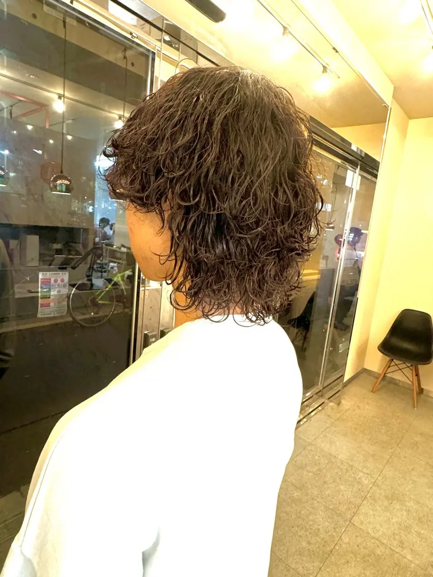 パーマ メンズ メンズパーマ 波巻きパーマ 高円寺946 伊畑優希のヘアスタイル