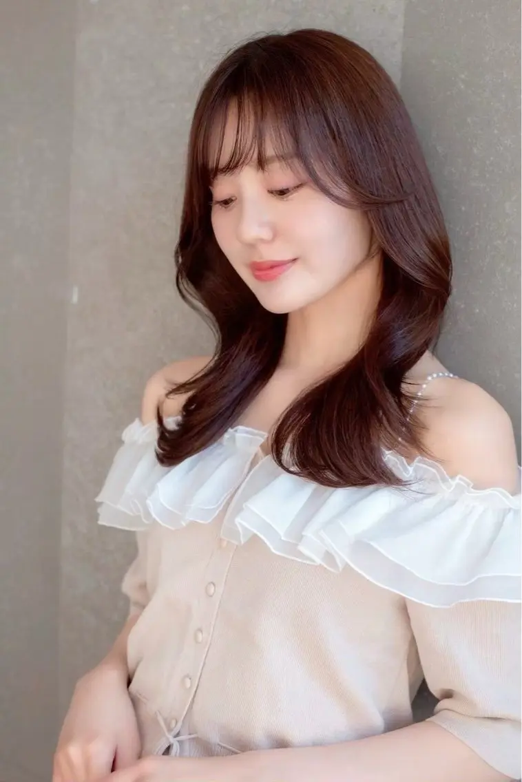 ロング Ruri縮毛矯正 酸性ストレートのヘアスタイル