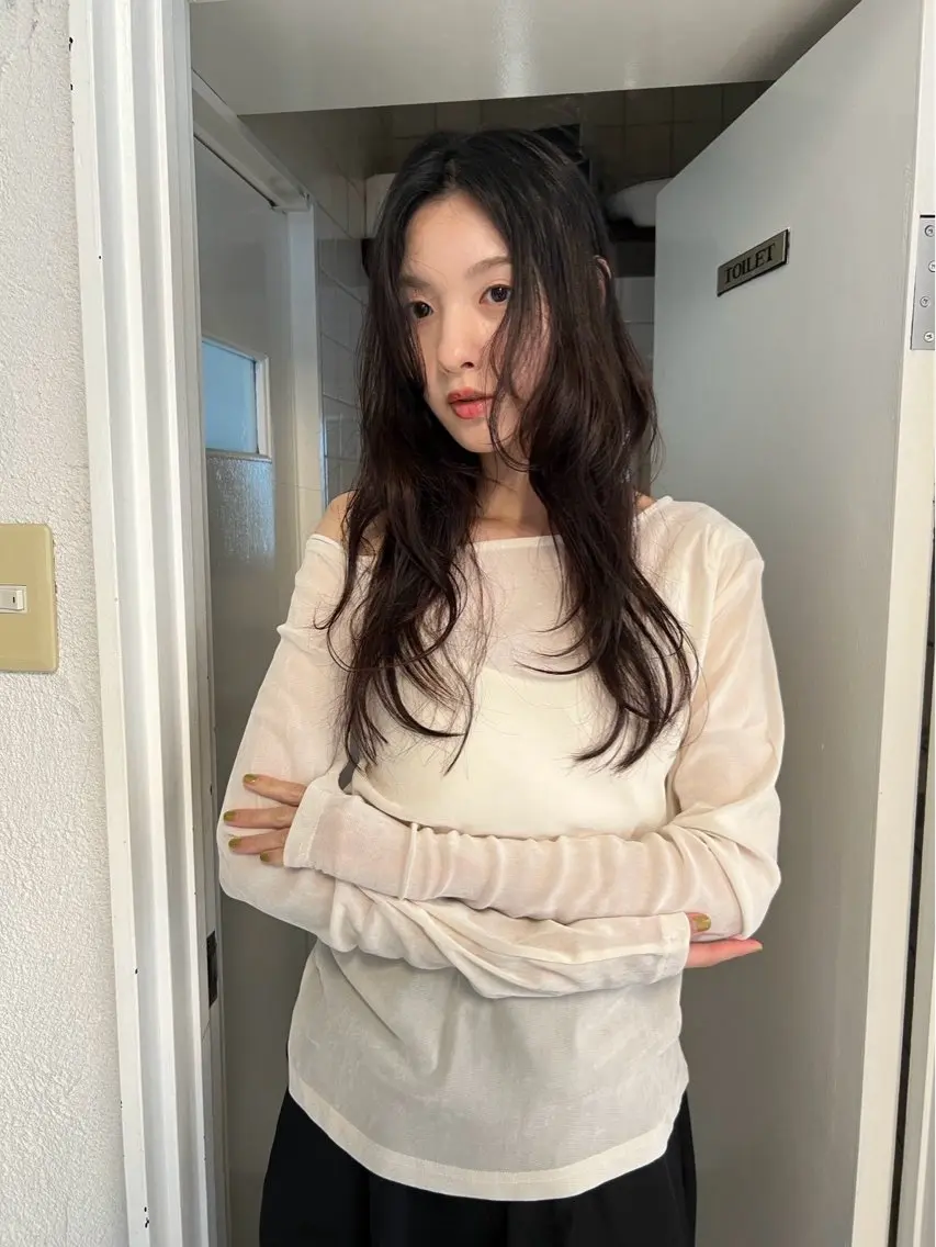 ロング カラー 顔周りカット レイヤーカット カット ヘアカラー 阿部 うららのヘアスタイル