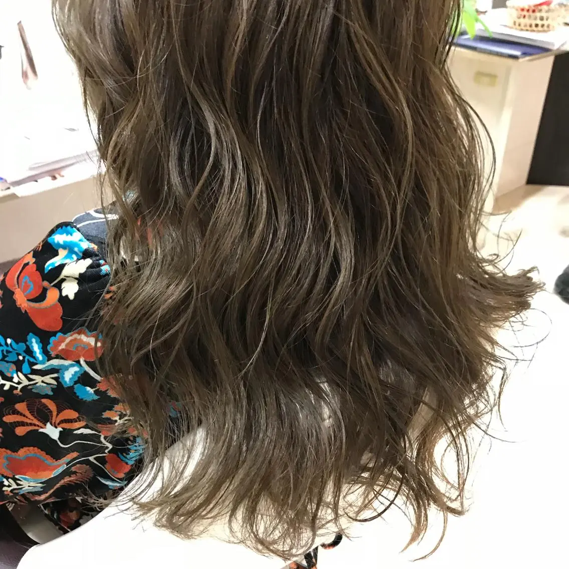 ロング カラー ベージュカラー 透明感カラー カット ヘアカラー Oopsレイヤー 加藤澄都のヘアスタイル