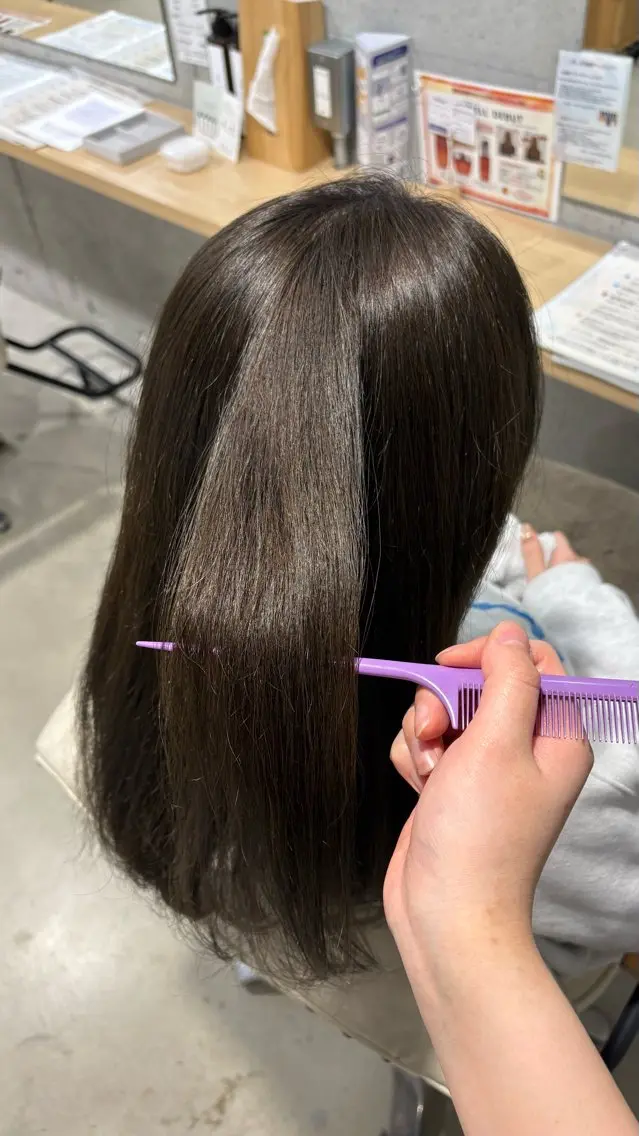 ロング ヘアカラー さくらこ/オリーブ カラー/カラーモデルのヘアスタイル