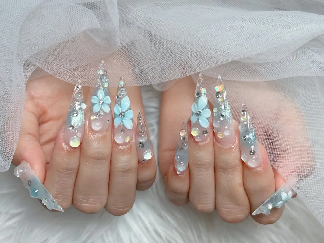 ネイル アートネイル 長さ出し ジェルネイル 韓国ネイル マグネットネイル ハンドネイル Cloudy Chan Nailのネイルデザイン