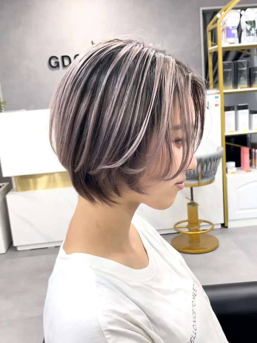 ショート レイヤーカット ショートヘア バレイヤージュ/ハイ ライト/庄司鉄平のヘアスタイル
