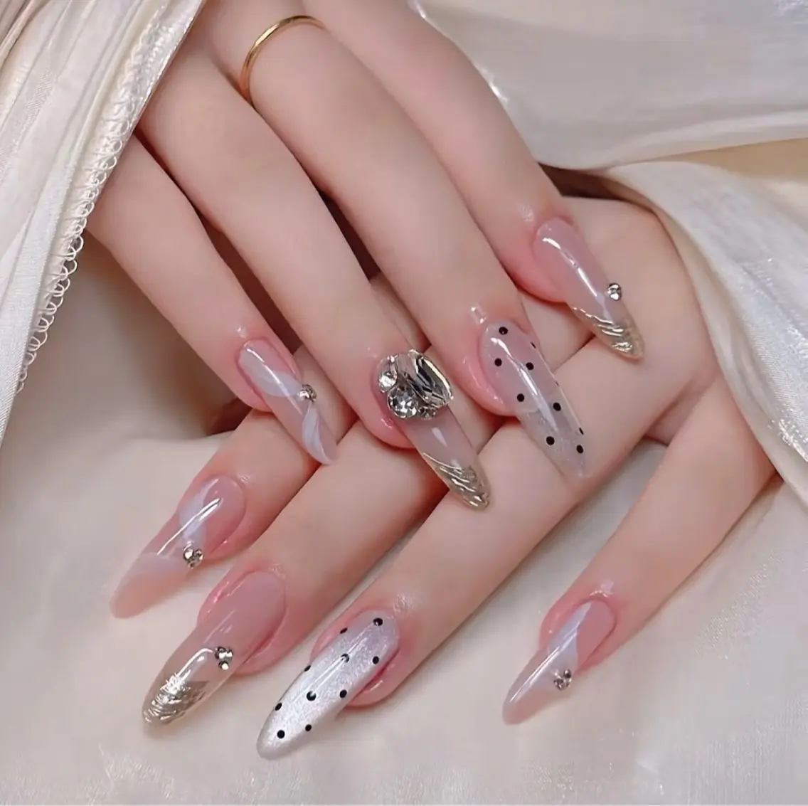 ネイル ハンドネイル D-BEAUTY Nailsalonのネイルデザイン