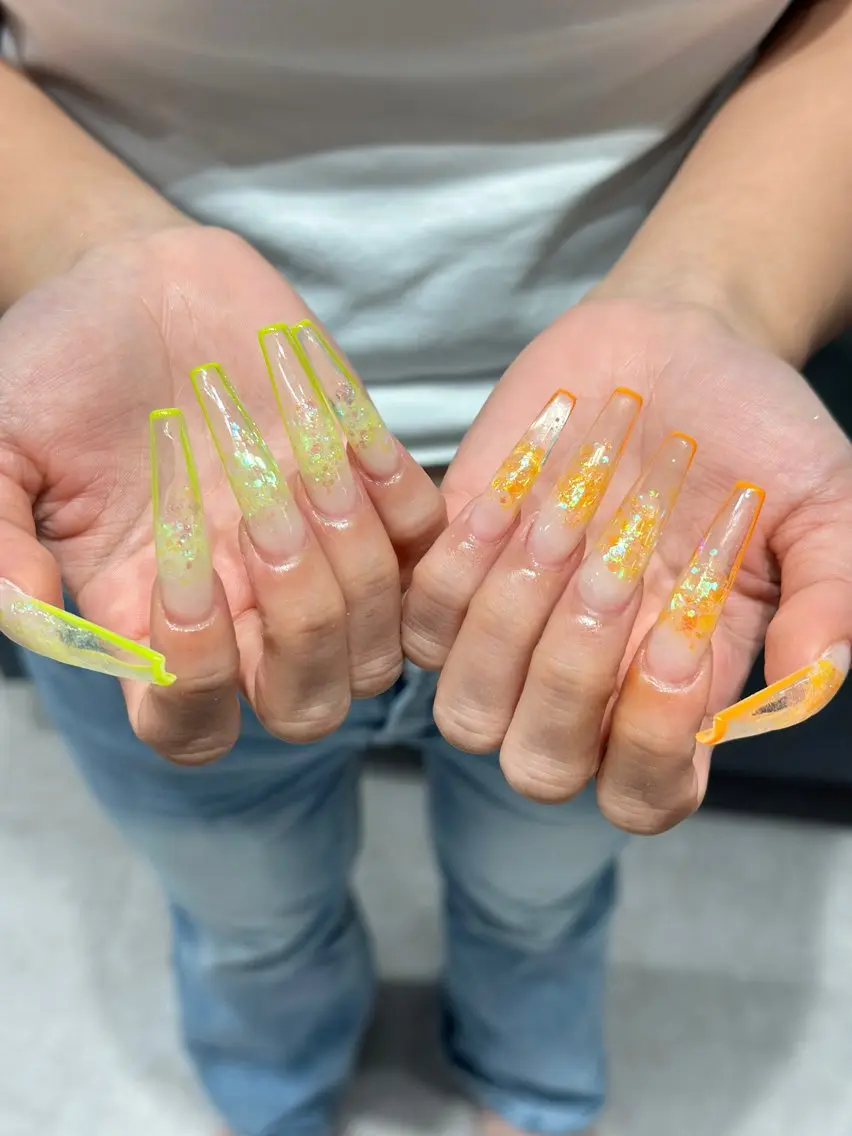 ネイル チークネイル ドット フレンチネイル グラデーション ハート ハンドネイル ハンドケア Eli Muse 新宿ネイルのネイルデザイン