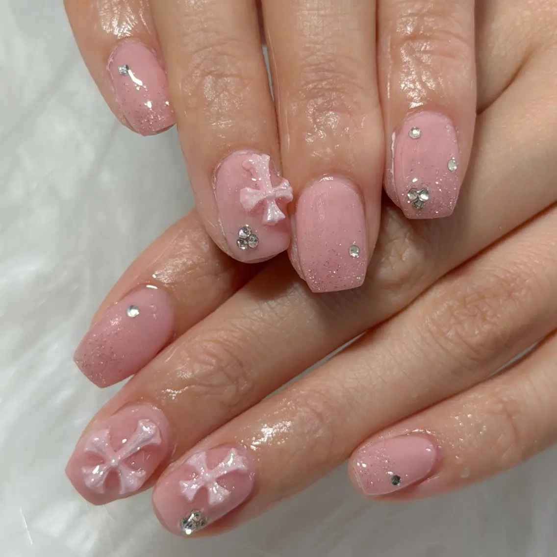 ネイル ハンドネイル フットネイル LAVISH nanamiのネイルデザイン