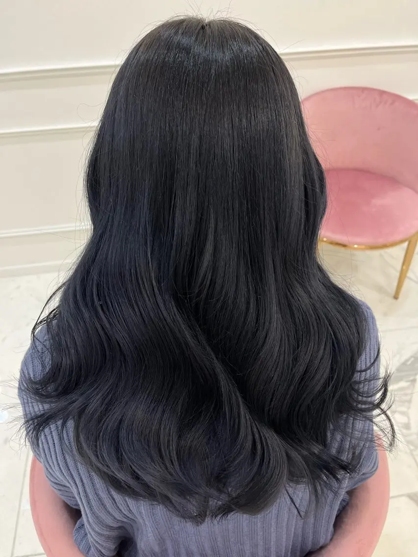 ロング ヘアカラー 天野 優希のヘアスタイル