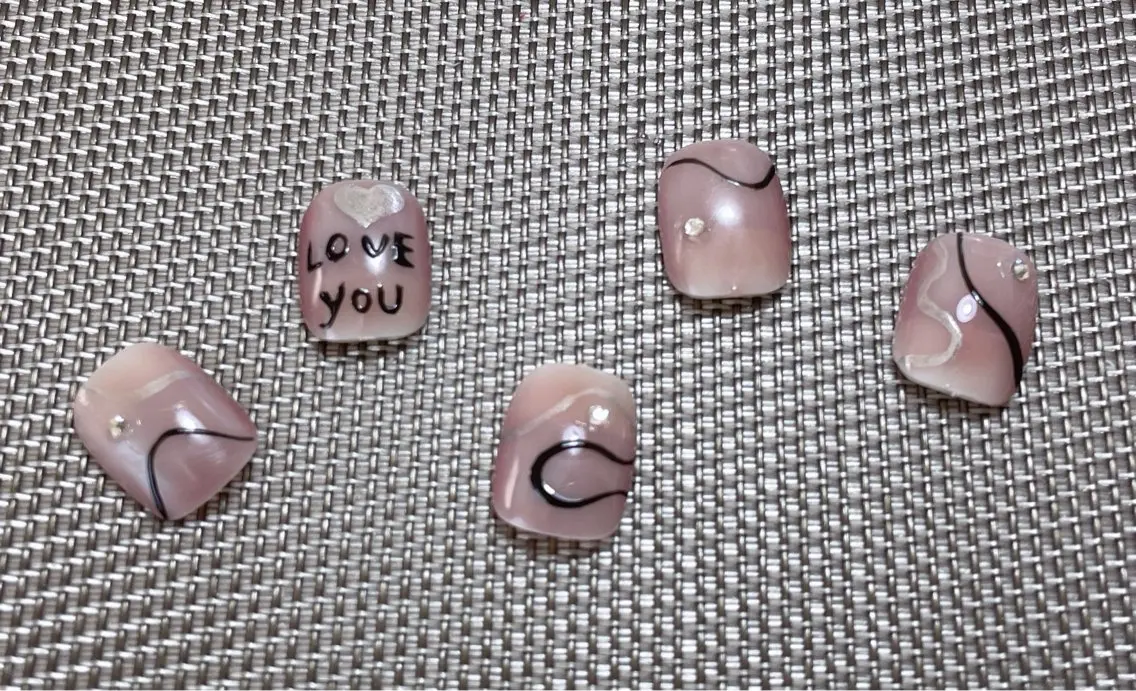 ネイル ハート リボン バレンタイン B·U Nail大宮 長さだし専門店のネイルデザイン
