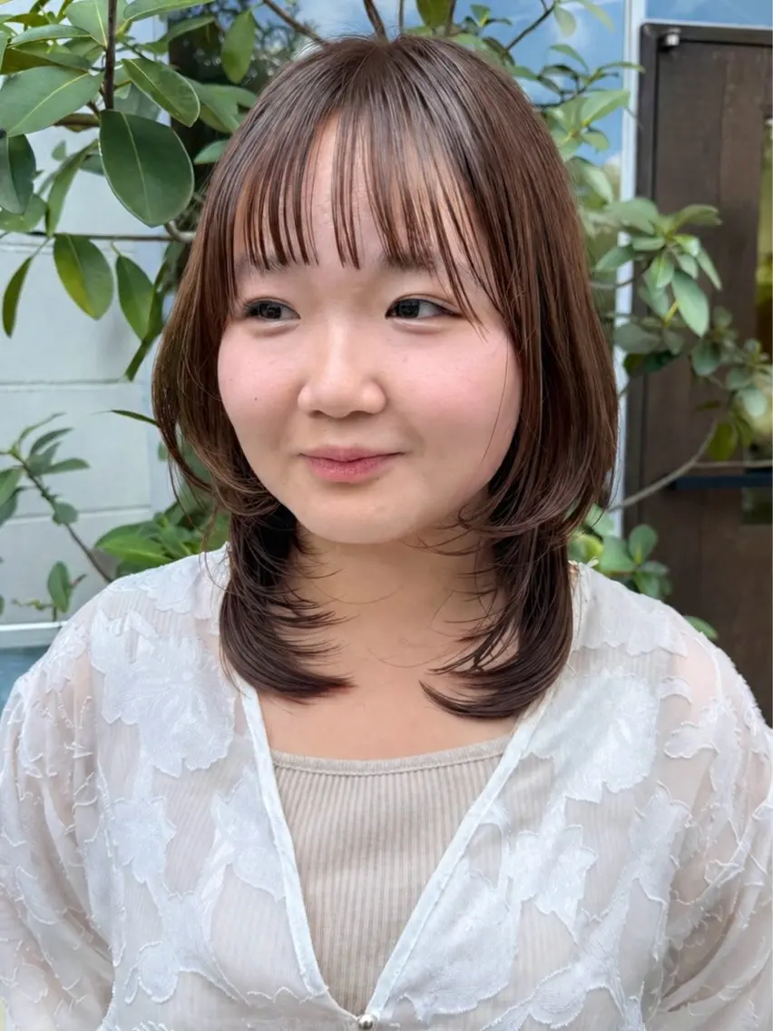 ミディアム カラー ベージュカラー レイヤーカット カット ヘアカラー 角岡 真帆/ボブ/髪質改善のヘアスタイル